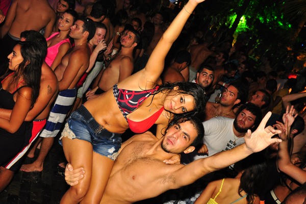 Foam Party Wet Night 2 - Part 1